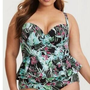 Torrid Tropical Floral Peplum Tankini Swim Top Size 0 Underwire Supportive